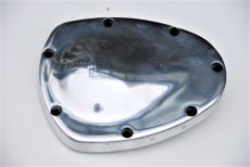Steuergehäusedeckel mit Buchse